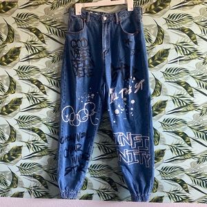 Cargo jogger jean pants, cuffed bottoms size 11 (30)
